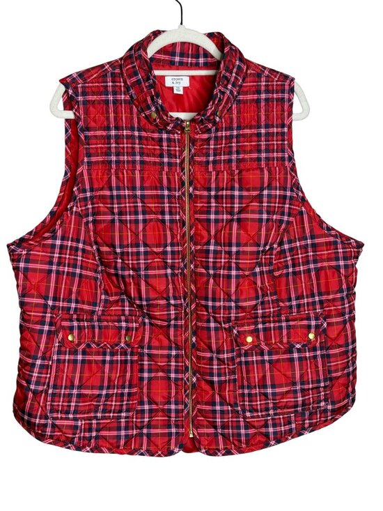 crown & ivy Jackets & Blazers - Crown & Ivy 3X Red Plaid Quilted Vest Preppy
